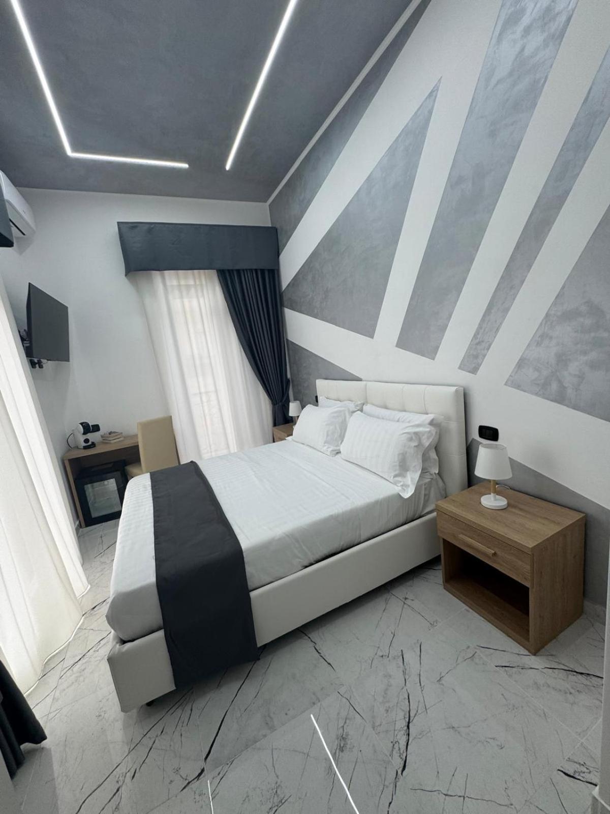 Hotiday Room Collection - Napoli Sant'Arcangelo 外观 照片