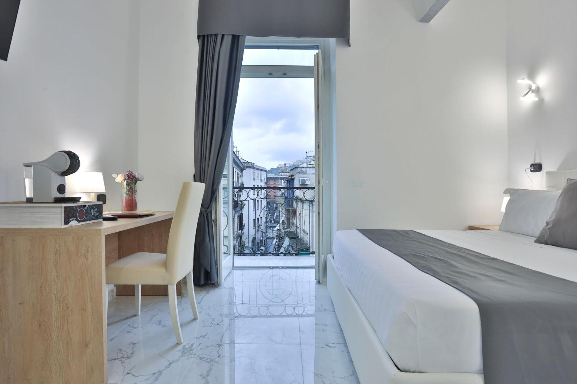 Hotiday Room Collection - Napoli Sant'Arcangelo 外观 照片