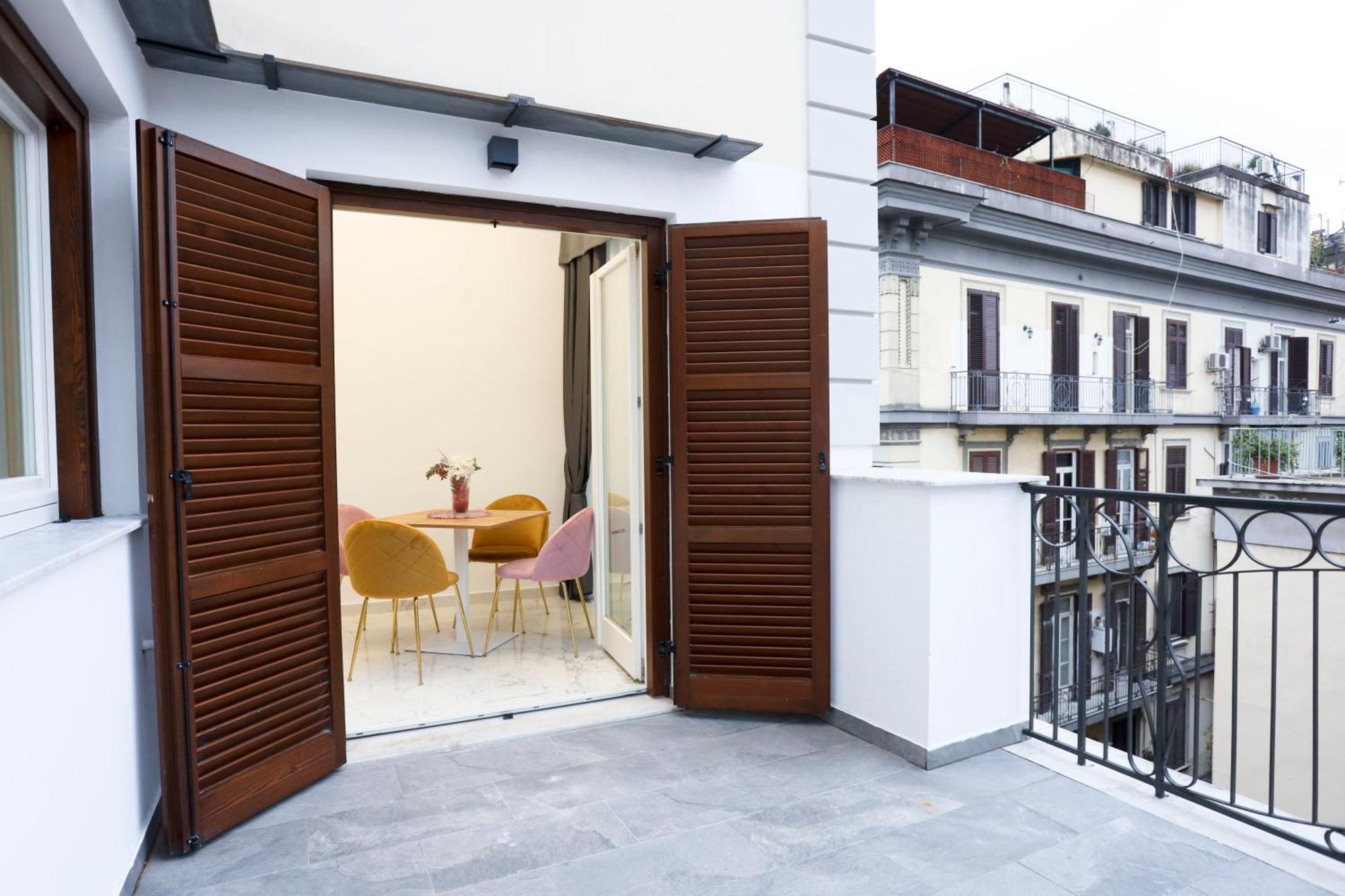 Hotiday Room Collection - Napoli Sant'Arcangelo 外观 照片